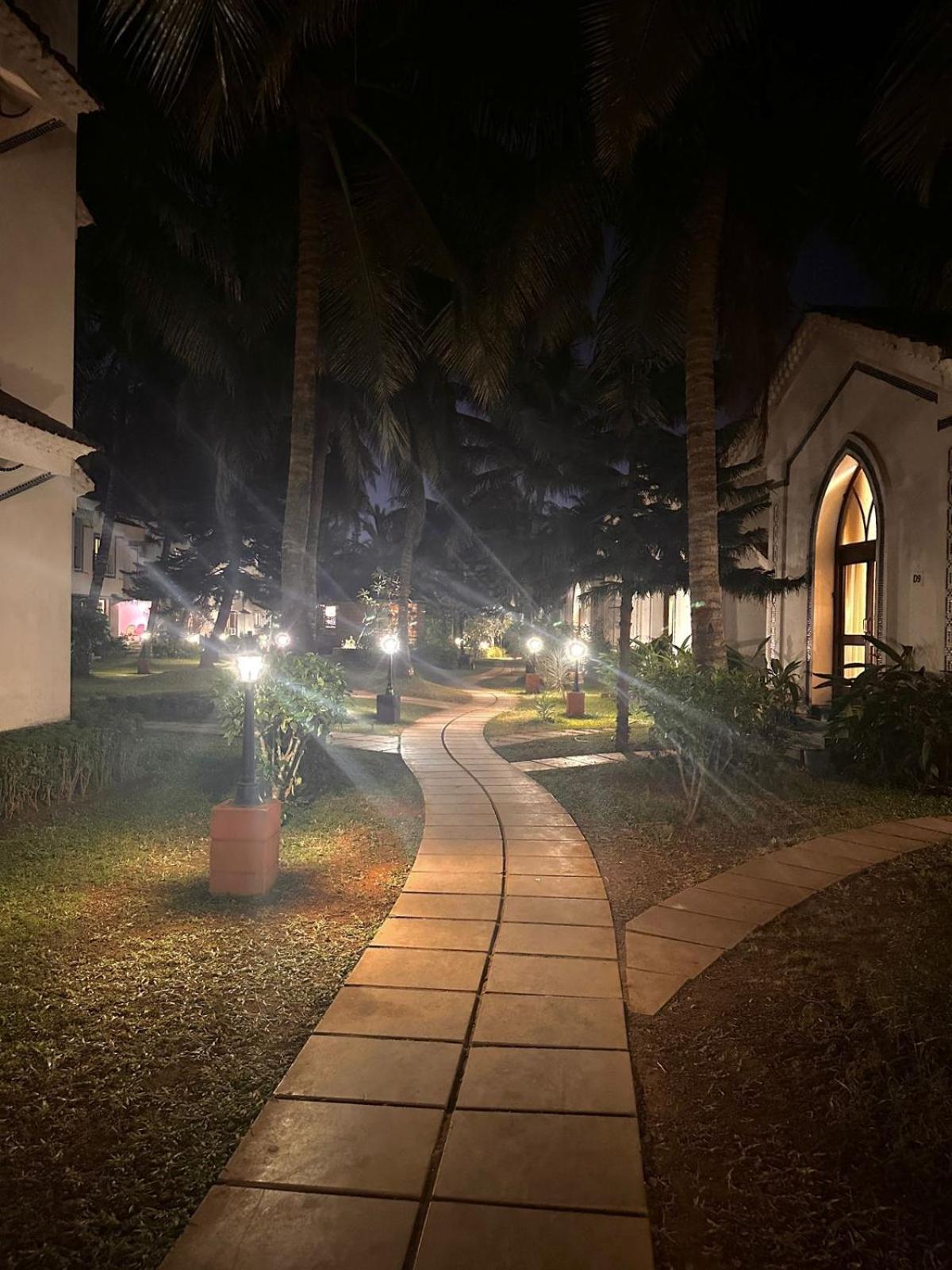 Riviera Hermitage Arpora Exterior photo