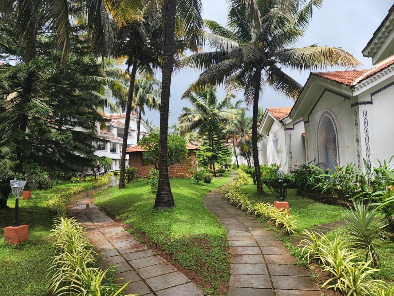 Riviera Hermitage Arpora Exterior photo